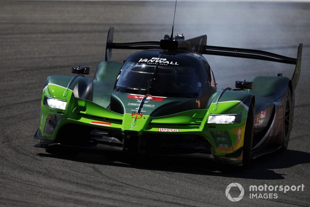 Villeneuve «got lucky» with brake failure timing at WEC Portimao