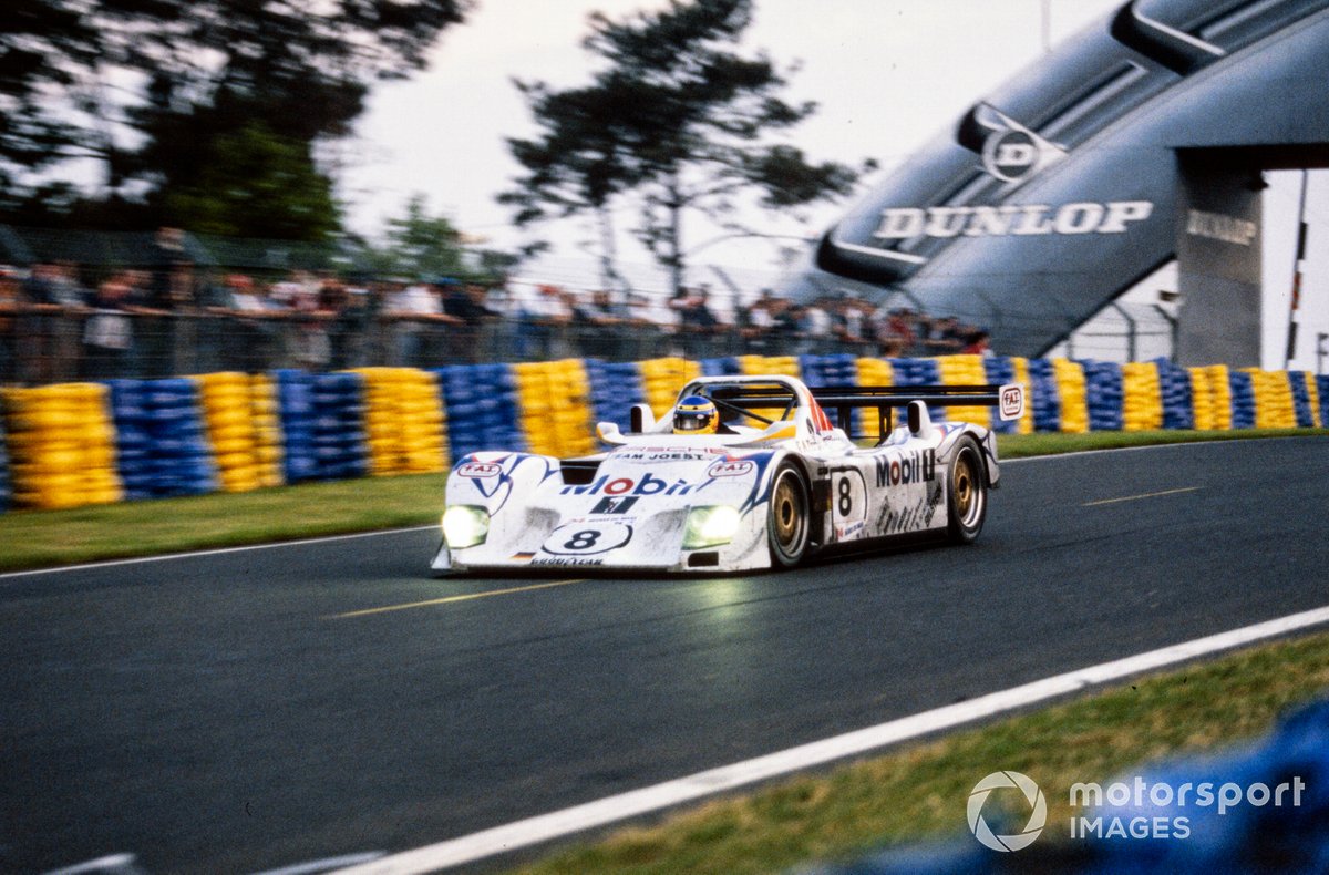 Two updated WSC 95s were run by the factory in 1998, but neither saw the finish