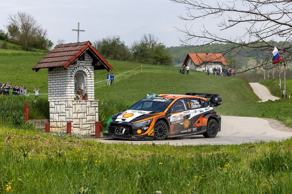 Croatia lead a “small sign of light” for Hyundai WRC team