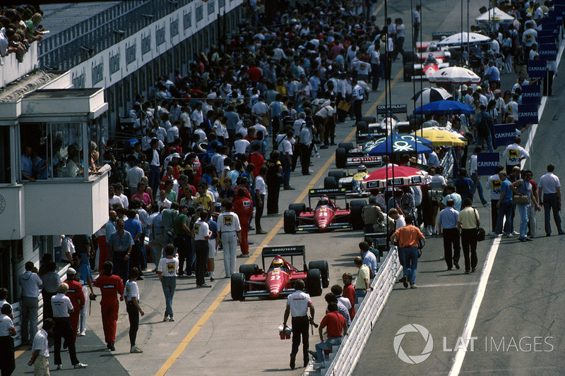 The Ferraris of Alboreto and Stefan Johansson head down pitlane at Hockenheim in ’86. As usual that year, they had a dreadful race.