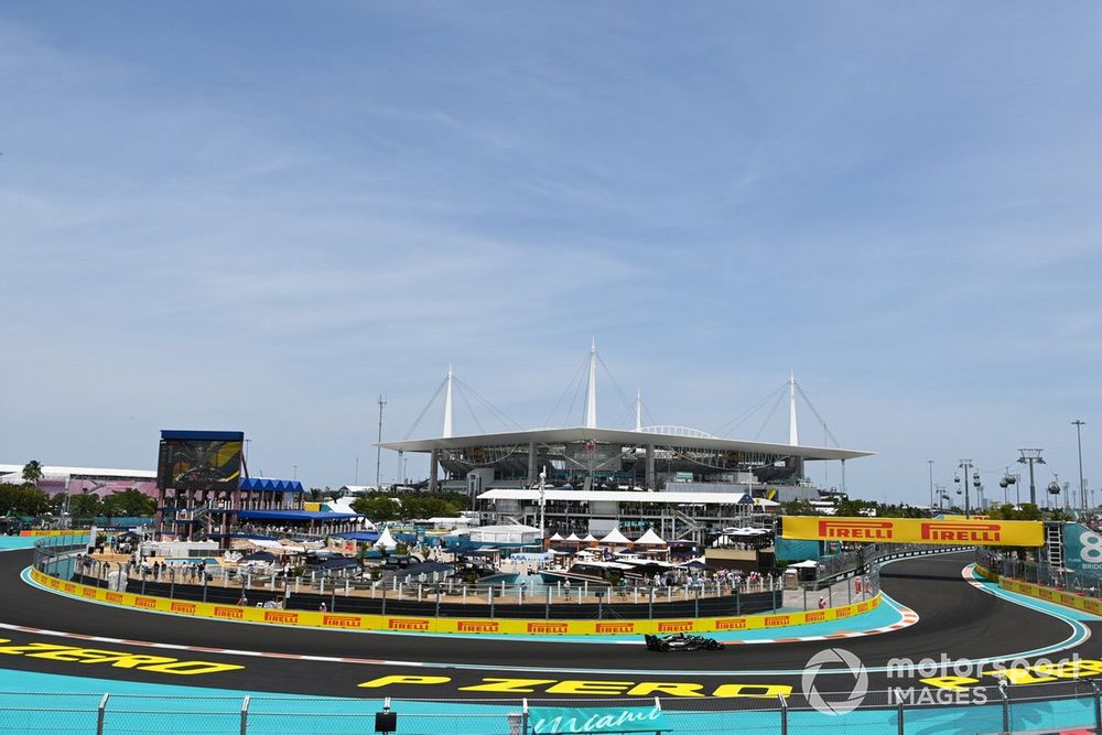 Lewis Hamilton, Mercedes F1 W14