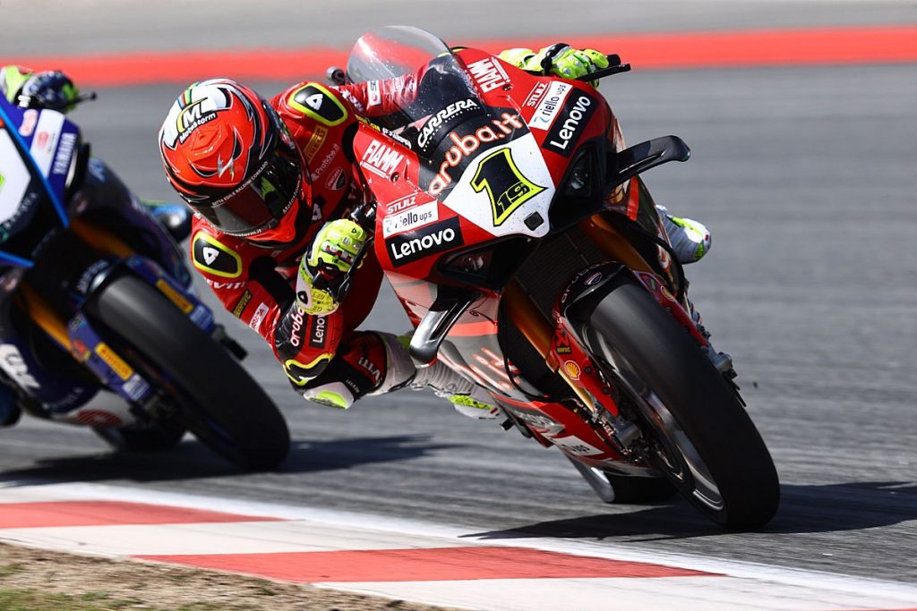 Alvaro Bautista wins Barcelona opener
