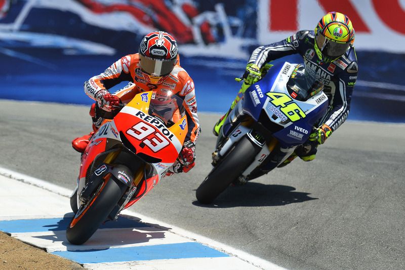 Marquez 'pulls a Rossi' and overtakes the Yamaha rider at the Corkscrew in 2013 in a manner reminiscent of Rossi on Stoner in 2008