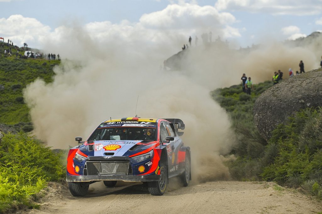Neuville fined €10k for Rally Portugal WRC time card breach Neuville fined €10k for Rally Portugal WRC time card breach