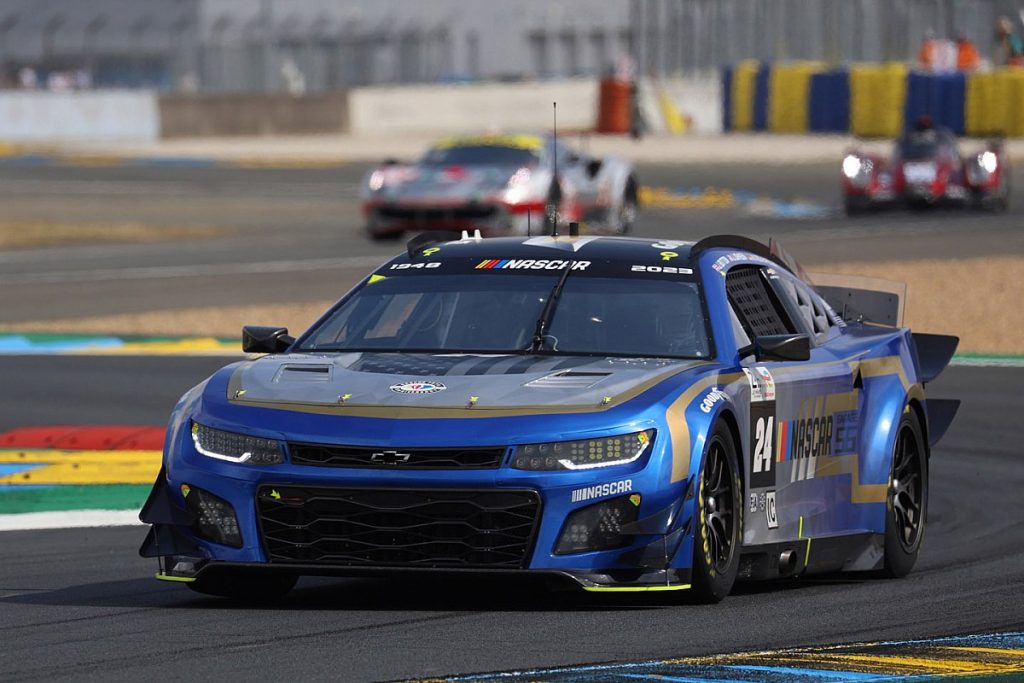 Jimmie Johnson describes «incredible» first stint at Le Mans