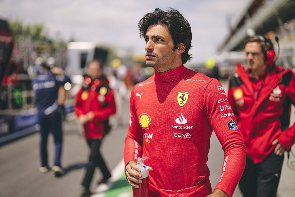 Sainz sets winter target to sort new Ferrari F1 contract, denies Audi talks Sainz sets winter target to sort new Ferrari F1 contract, denies Audi talks