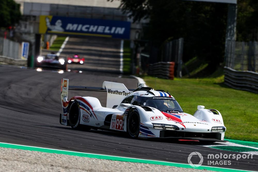 #99 Proton Competition Porsche 963: Gianmaria Bruni, Harry Tincknell, Neel Jani