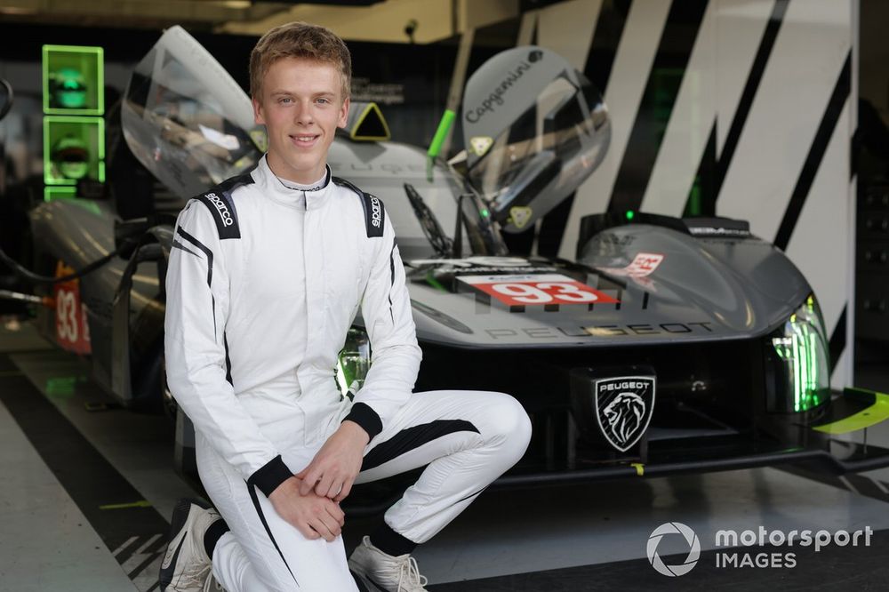 Jakobsen was invited to test the Peugeot 9X8 in Bahrain after impressing in 2022