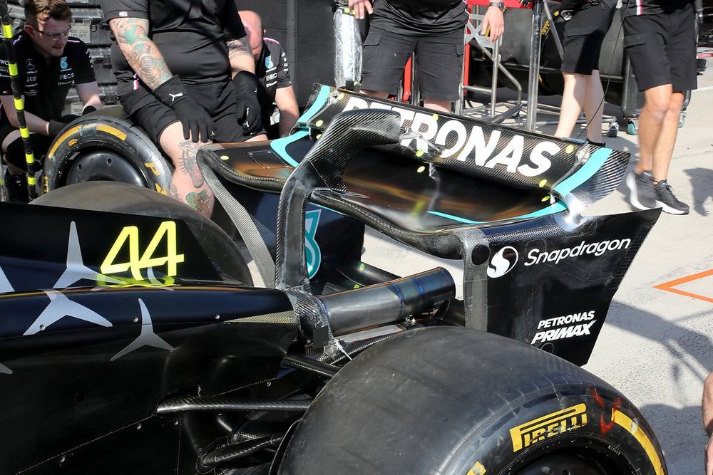 Mercedes W14 rear wing