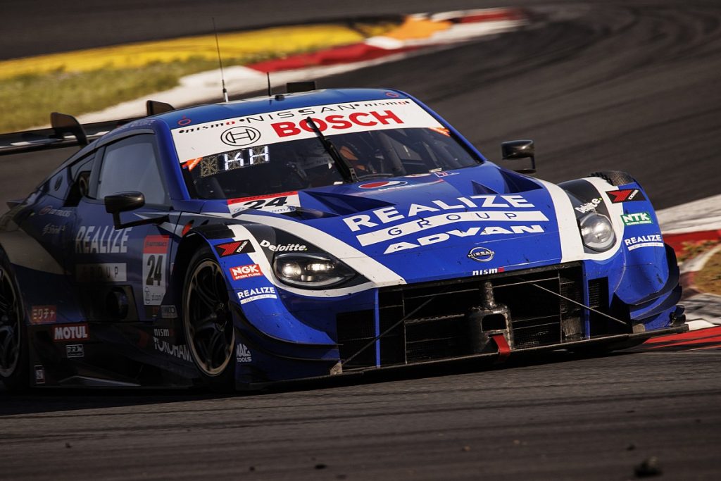 Kondo Nissan beats the Hondas to pole