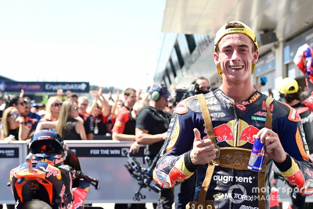 Acosta still appears MotoGP bound for 2024, but how KTM fits him in remains unclear