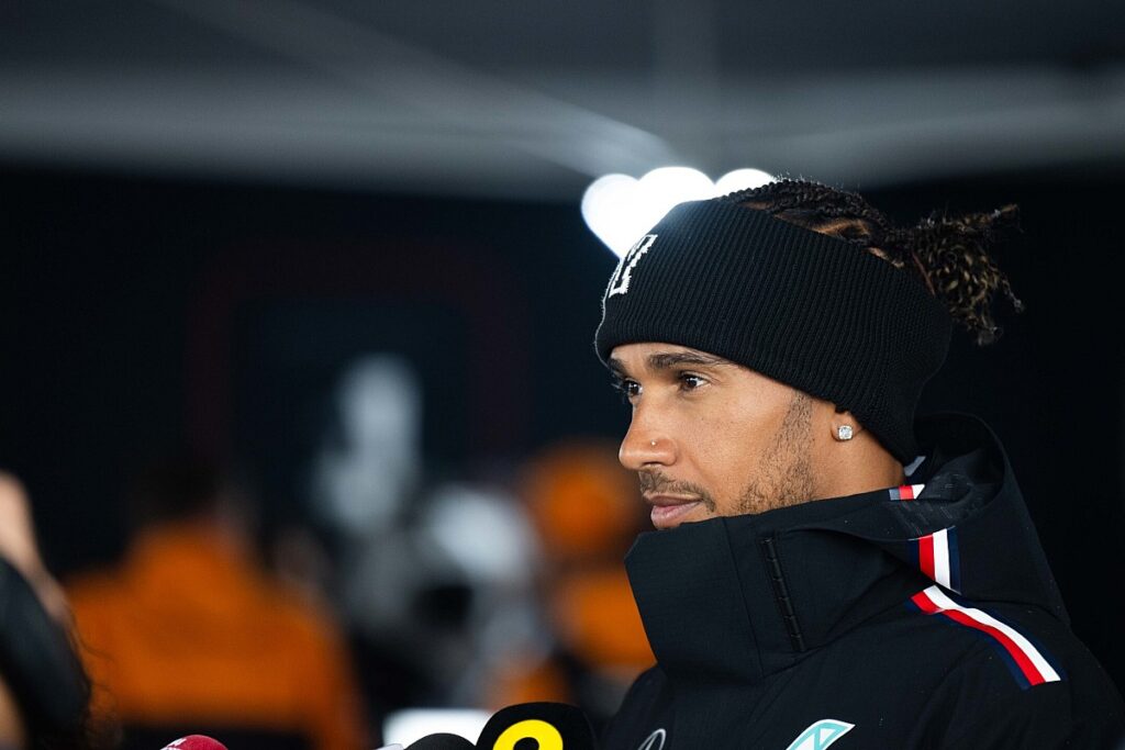 “Biding my time” in wait for quicker F1 Mercedes