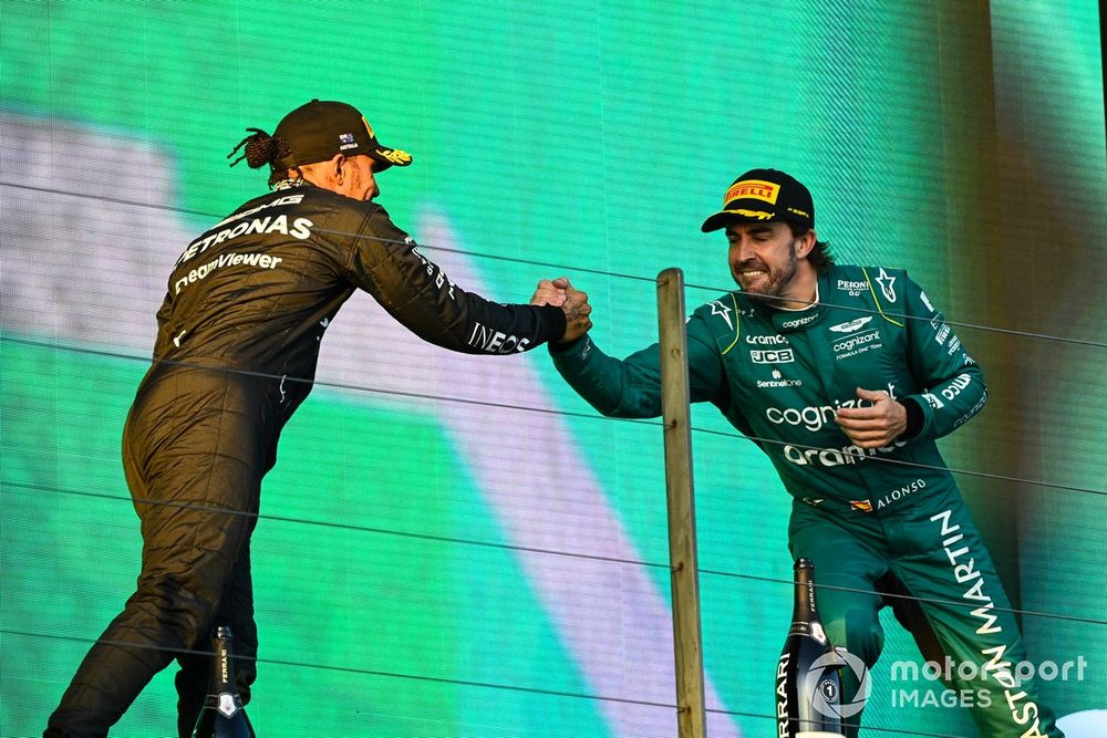 Lewis Hamilton, Mercedes-AMG, 2nd position, Fernando Alonso, Aston Martin F1 Team, 3rd position, on the podium