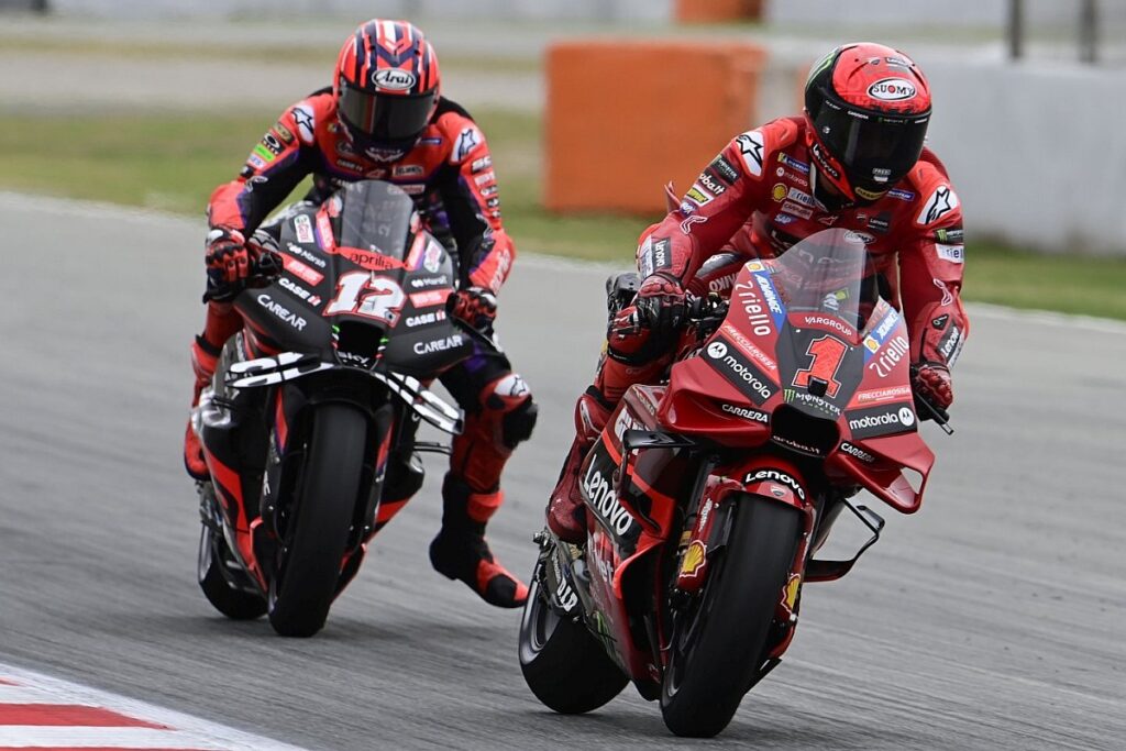 Bagnaia “scared” of 2009 Rossi/Lorenzo repeat with Vinales in Barcelona sprint