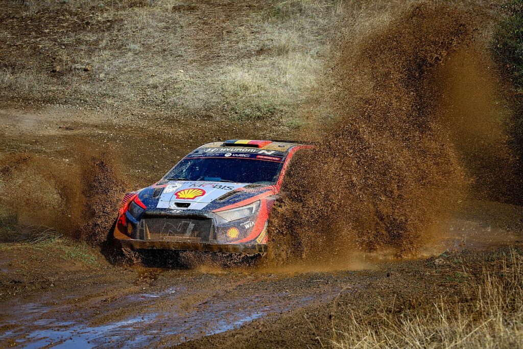Suspension failure ends Neuville’s victory hopes