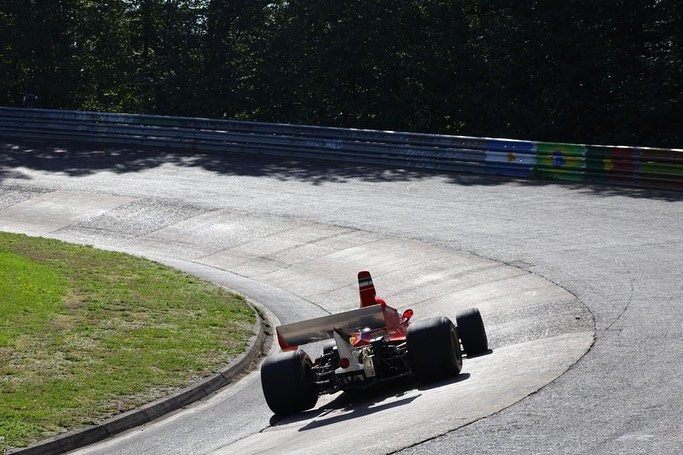 Матиас Лауда на болиде Ники Лауды на «Нордшляйфе» © Соцсети