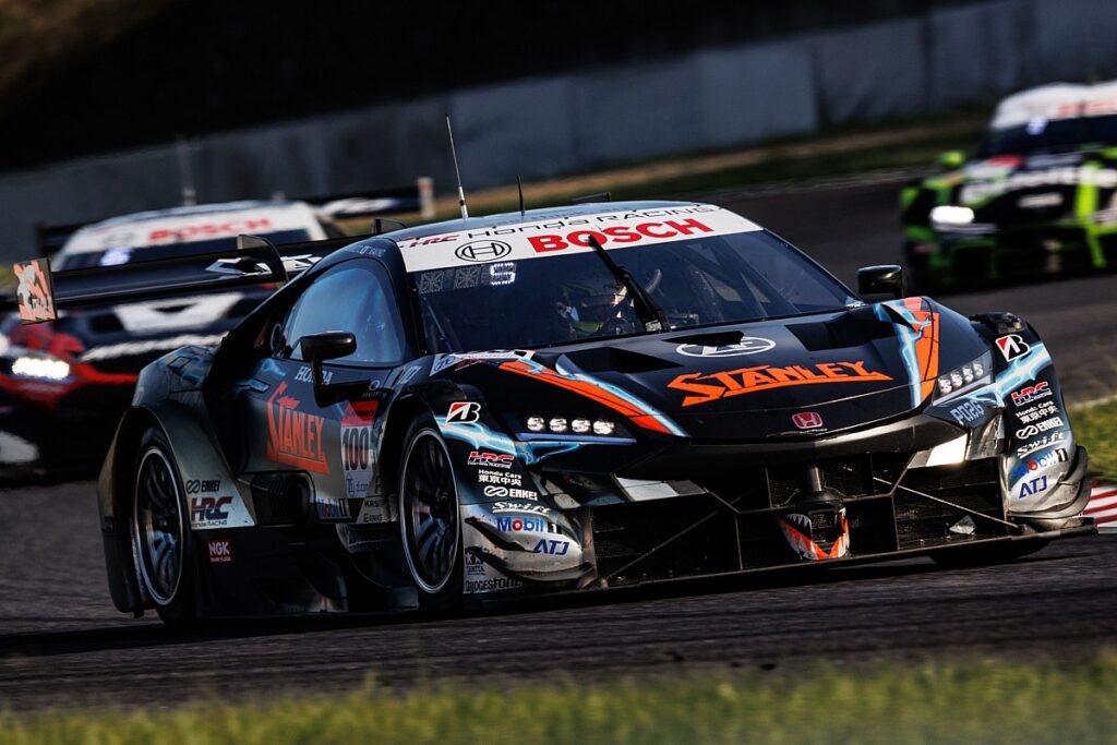 Sugo SUPER GT race suspended after major Yamamoto crash Sugo SUPER GT race suspended after major Yamamoto crash