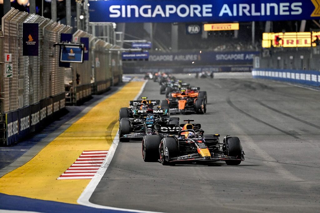 F1 flexi-floor, wing clampdowns had “zero” role in Singapore struggles F1 flexi-floor, wing clampdowns had “zero” role in Singapore struggles