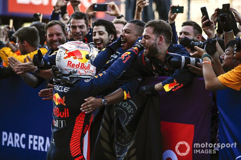 Verstappen and Red Bull strike back at the F1 Japanese GP Verstappen and Red Bull strike back at the F1 Japanese GP