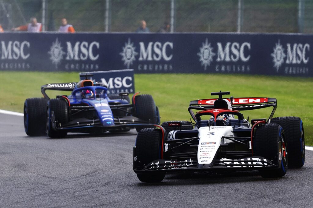 AlphaTauri’s current F1 form “worrying” for Williams