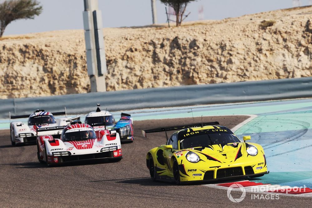 #60 Iron Lynx Porsche 911 RSR - 19: Claudio Schiavoni, Matteo Cressoni, Alessio Picariello
