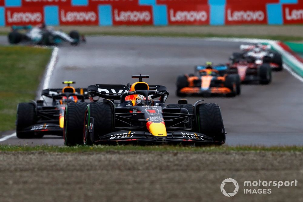 Max Verstappen, Red Bull Racing RB18, Sergio Perez, Red Bull Racing RB18