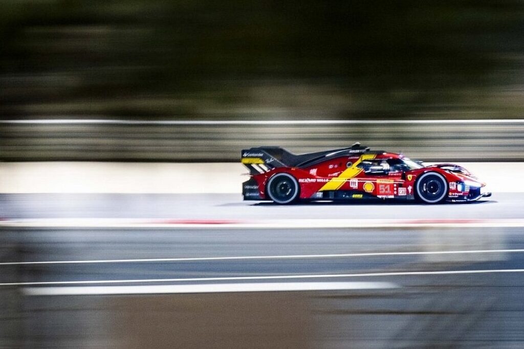 Ferrari “scratching its head” over Bahrain WEC pace