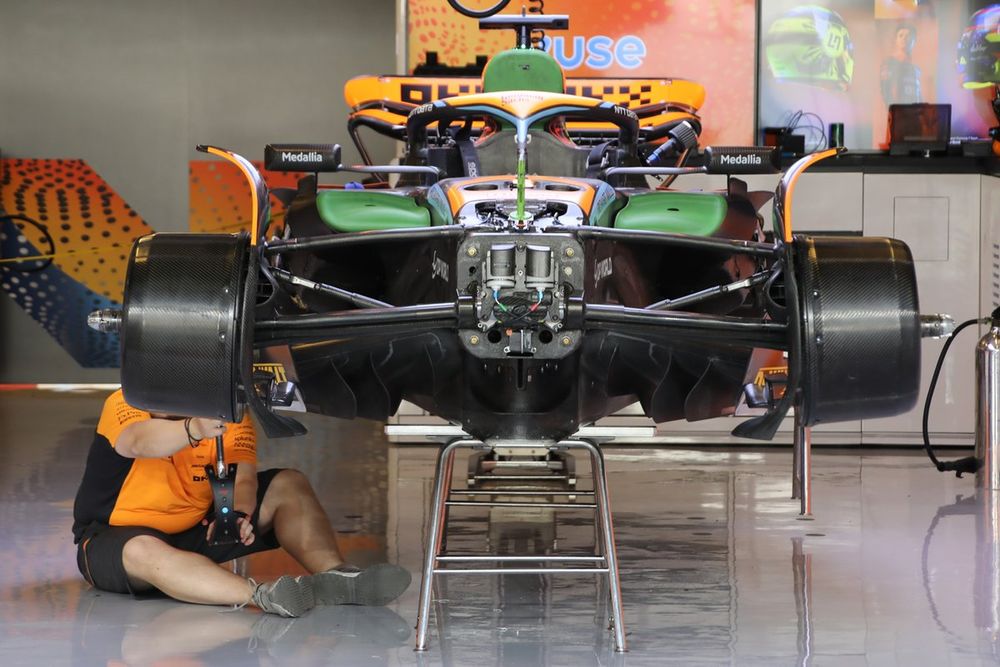 McLaren MCL60 technical detail
