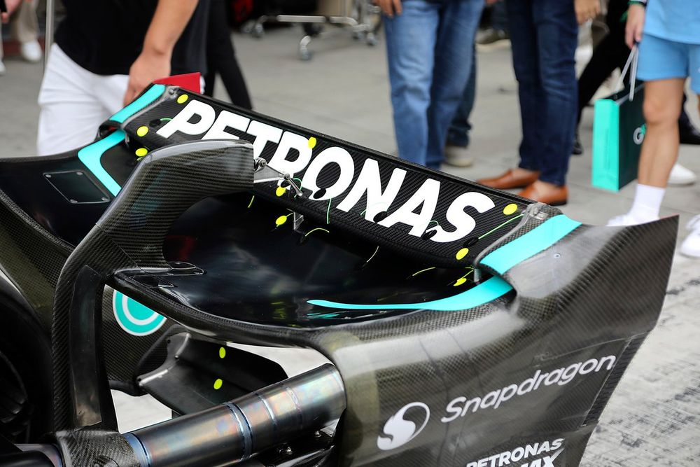 Mercedes W14 rear wing