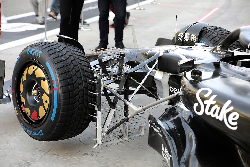 Alfa Romeo C43 technical detail