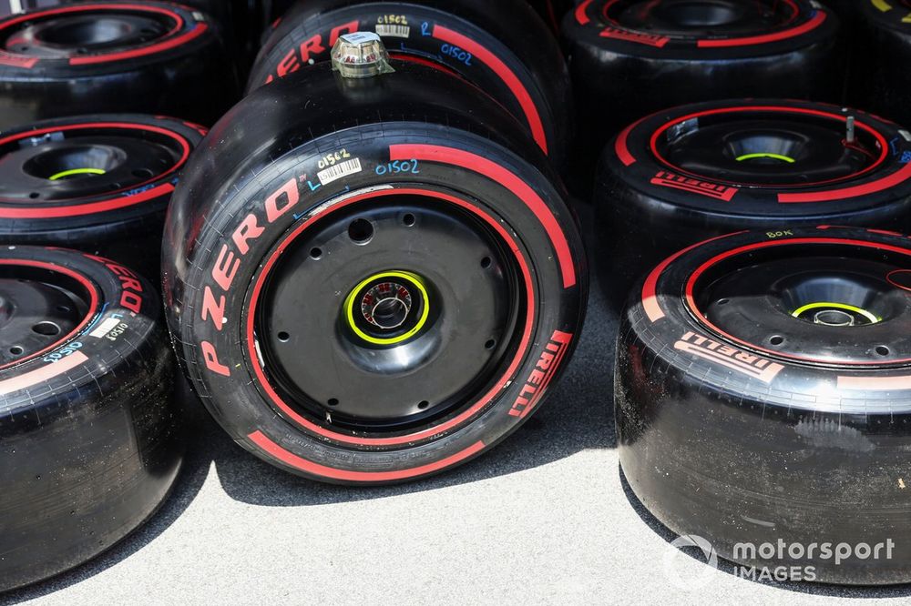 Pirelli tyres