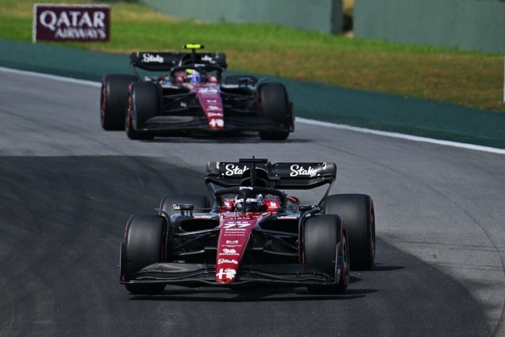 “Immensely tight grid” a reason for optimism at Sauber “Immensely tight grid” a reason for optimism at Sauber