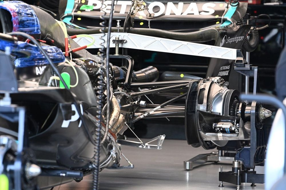 Mercedes W14 technical detail