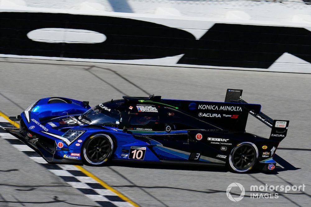 #10: Wayne Taylor Racing with Andretti, Acura ARX-06, GTP: Ricky Taylor, Filipe Albuquerque, Louis Deletraz, Marcus Ericsson