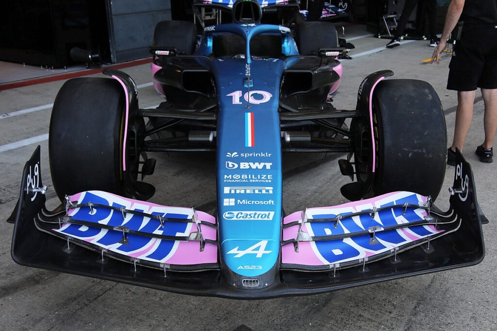 Alpine drifts despite inventive solutions