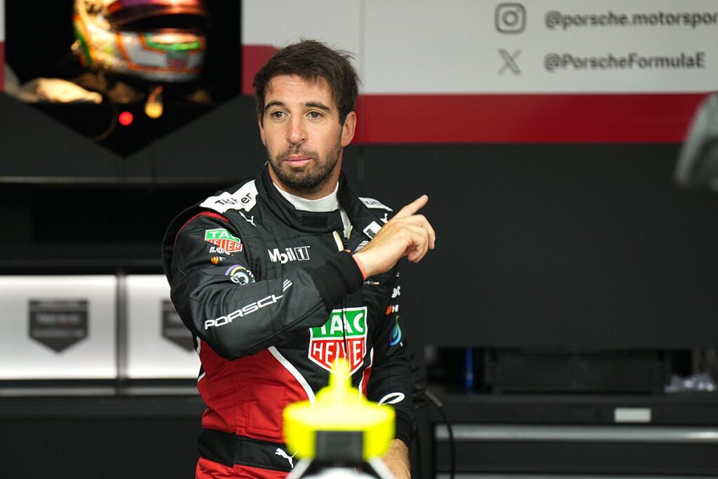 Da Costa stands down from WEC to focus on Porsche Formula E campaign Da Costa stands down from WEC to focus on Porsche Formula E campaign