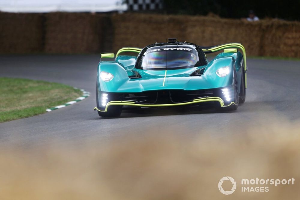 Aston Martin Valkyrie AMR Pro