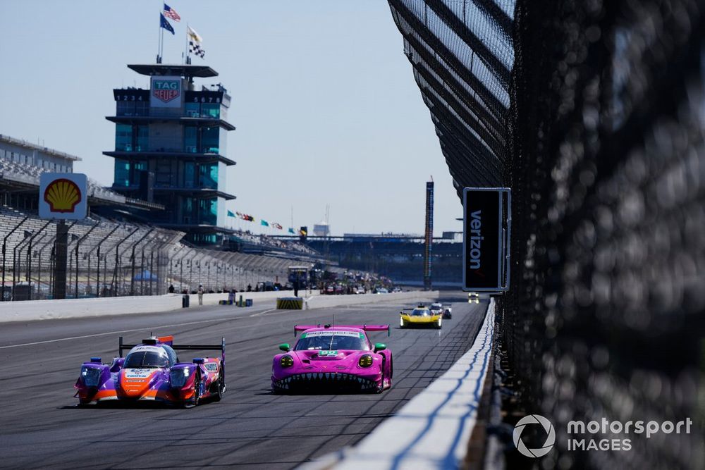 #52 PR1 Mathiasen Motorsports ORECA LMP2 07: Ben Keating, Paul-Loup Chatin, #80 AO Racing Porsche 911: PJ Hyett, Seb Priaulx