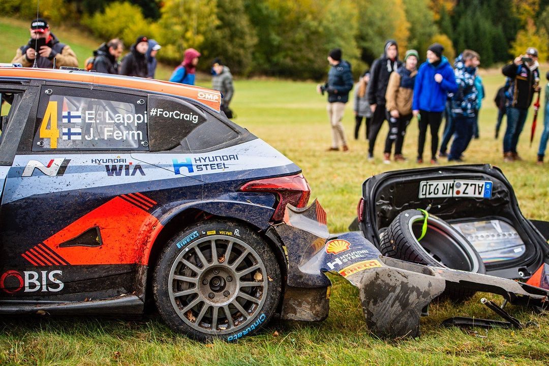 Разбитый Hyundai i20 N Rally1 Эсапекки Лаппи © Соцсети