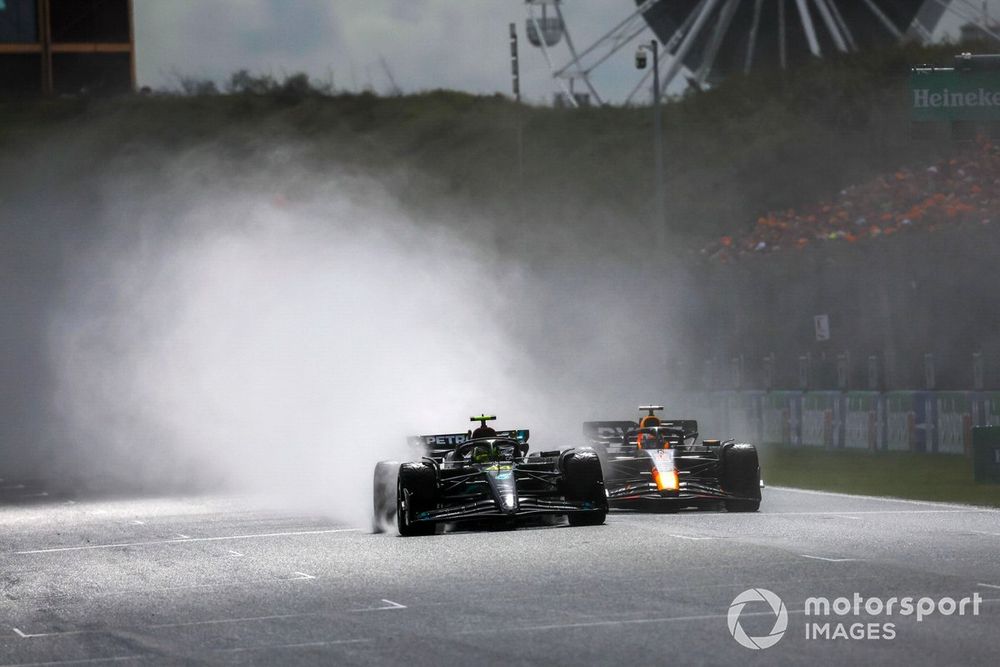 Lewis Hamilton, Mercedes F1 W14, Max Verstappen, Red Bull Racing RB19