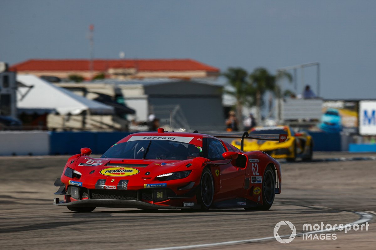 #62 Risi Competizione Ferrari 296 GT3: Daniel Serra, Davide Rigon, Gabriel Casagrande