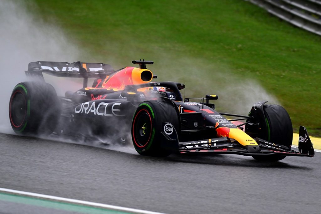 Verstappen «lucky» to survive Q2 in Belgian GP F1 qualifying Verstappen «lucky» to survive Q2 in Belgian GP F1 qualifying