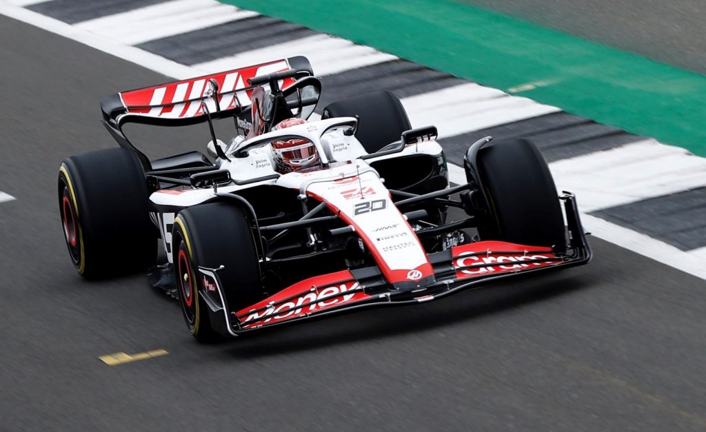 Дисконт-версия Ferrari F1-75 или спойлер SF-23? Технический обзор новой машины Haas Дисконт-версия Ferrari F1-75 или спойлер SF-23? Технический обзор новой машины Haas