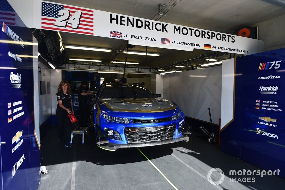 #24 Hendrick Motorsports Chevrolet Camaro ZL1