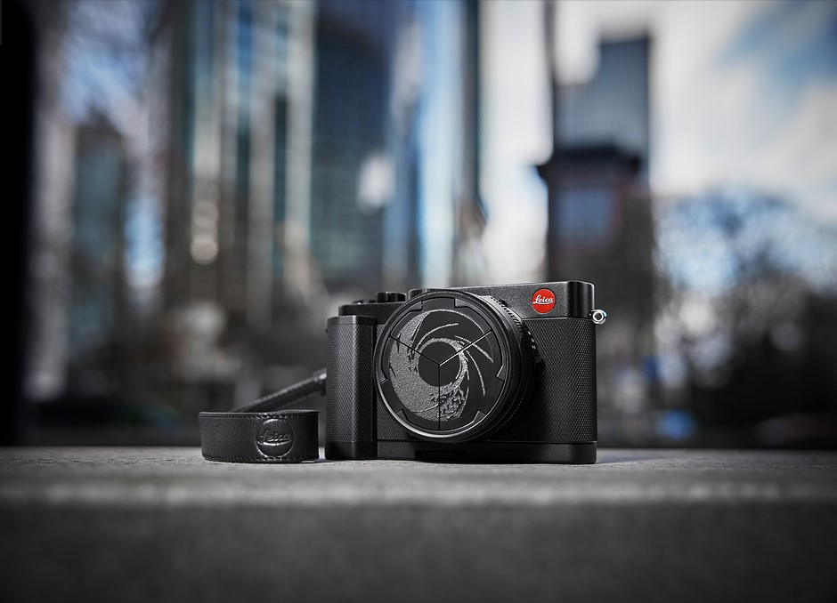 Leica отмечает 60-летие Джеймса Бонда* выпуском специального выпуска D-Lux 7: Digital Photography Review.