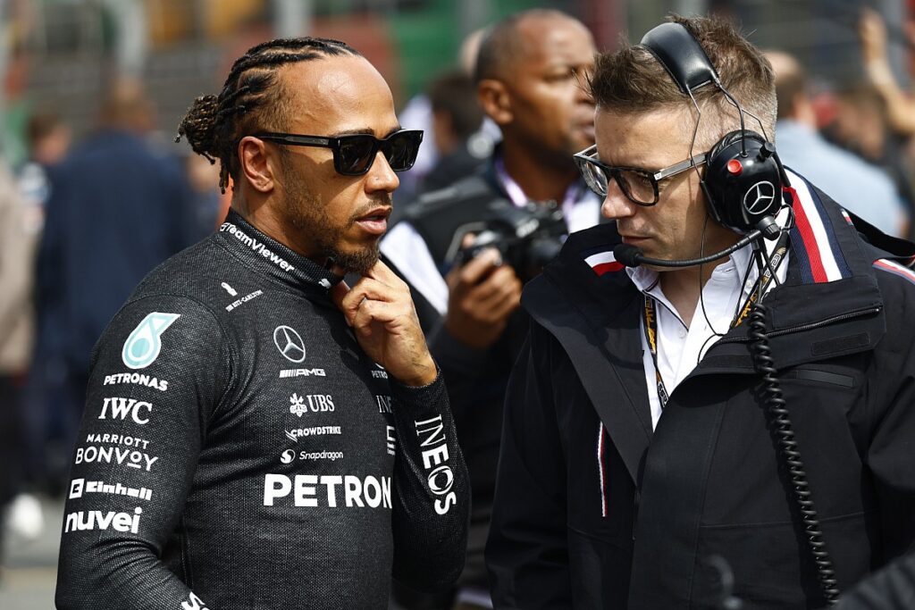 «Unfinished business» motivated Hamilton to extend Mercedes F1 deal