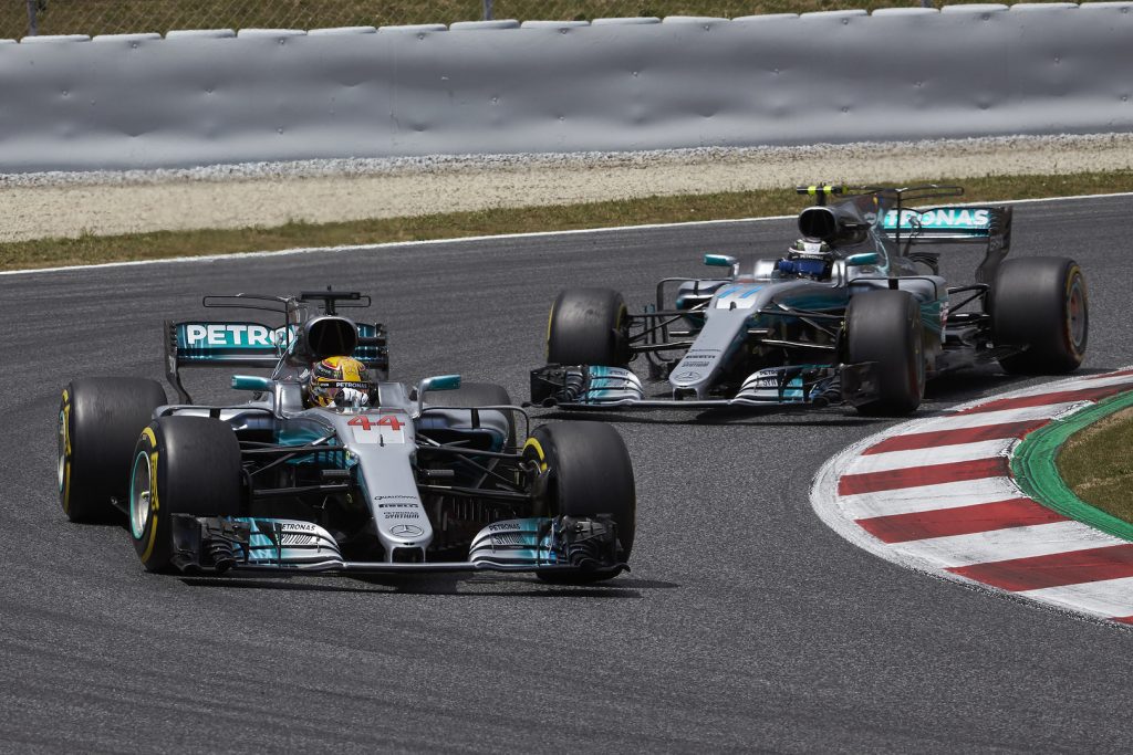 Лицемерие или плохая память: Идея Хэмилтона ни в какие ворота не лезет Лицемерие или плохая память: Идея Хэмилтона ни в какие ворота не лезет