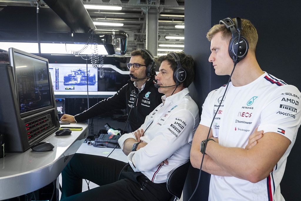 Mercedes F1 car revamp under cost cap a «painful process»