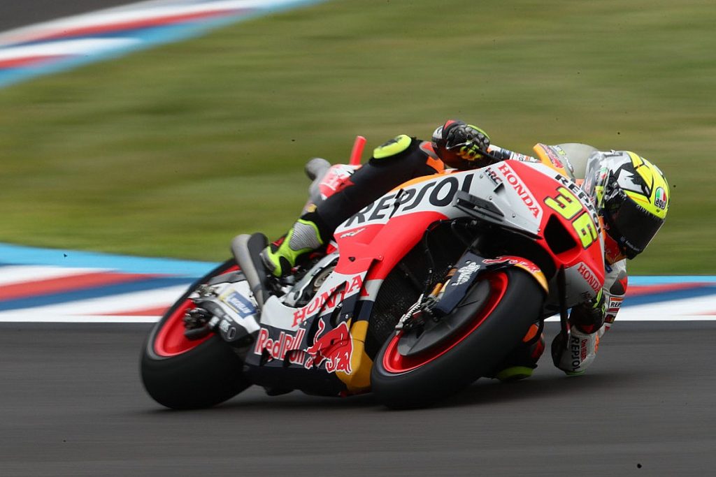 Joan Mir taken to hospital after Argentina MotoGP sprint crash Joan Mir taken to hospital after Argentina MotoGP sprint crash