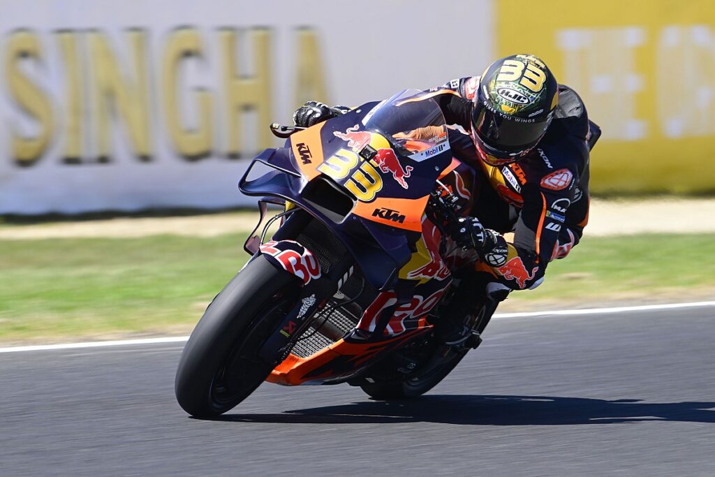 KTM’s Binder tops FP2, Bagnaia into Q1